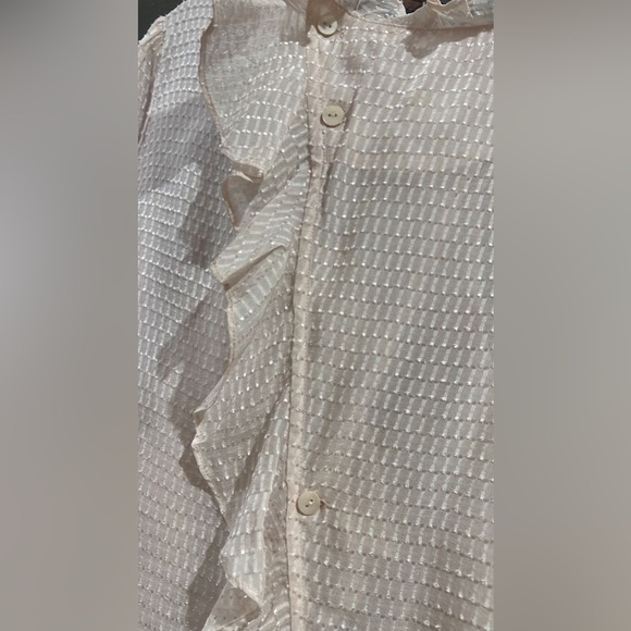 Scandinavian BAUM UND PFERDGARTEN Cream Textured Blouse |size 38 - Picture 8 of 9